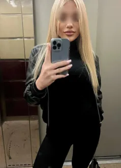  Люси, 27, 
